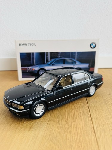 Bmw 750il e38 schwarz - e38, 1:24
