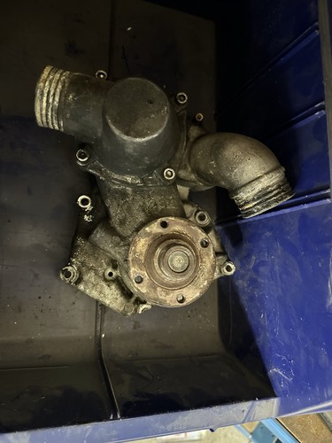 Wasserpumpe m70 v12 bmw - 5.0,